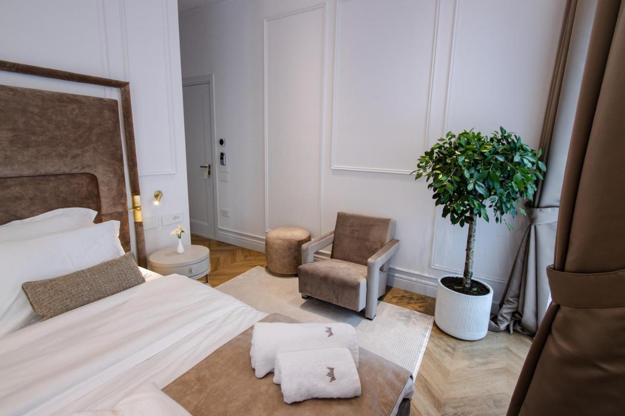 The Crown Boutique Hotel & Spa Tirana Exteriér fotografie