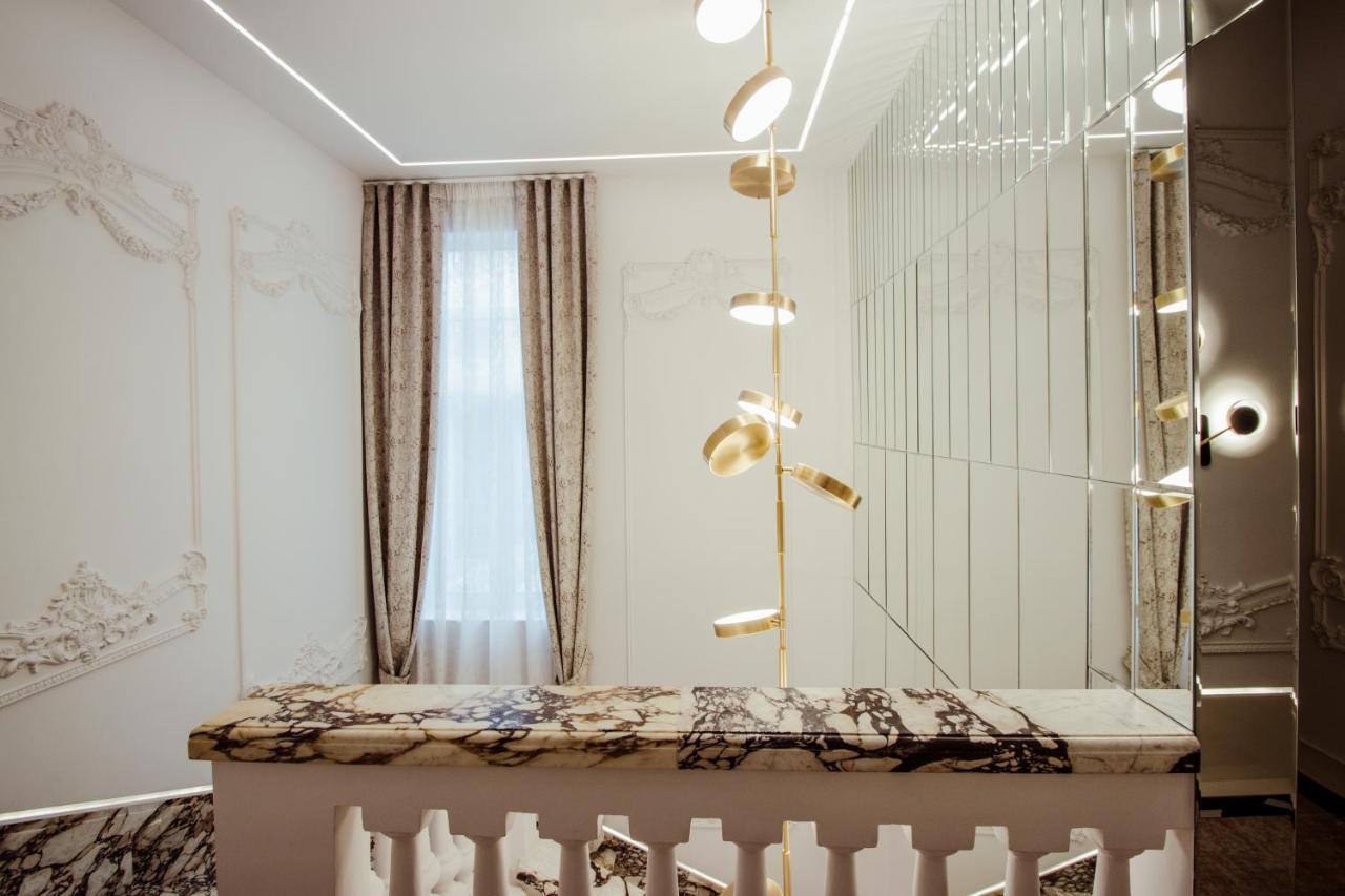 The Crown Boutique Hotel & Spa Tirana Exteriér fotografie